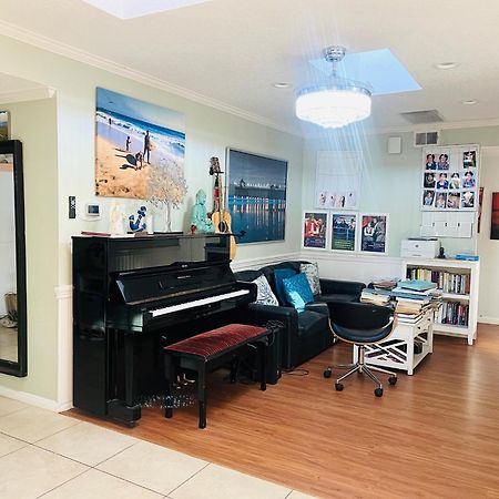 Costa Mesa Homestay - Private Rooms With 2 Shared Baths And Hosts Onsite Esterno foto